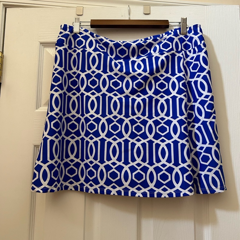 Jude Connolly woman skirt with shorts attached. Blue/white.